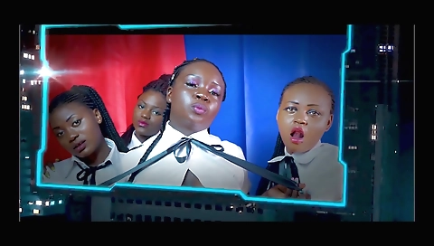 Sexy young th series her feet by foot girls