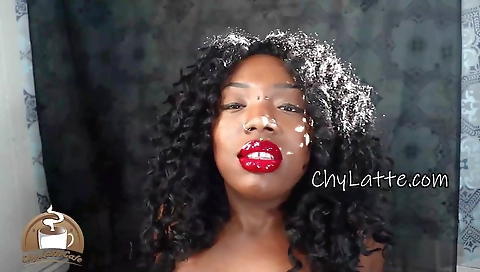 Mas licknylons-tour raggi his step dad's girlfriend